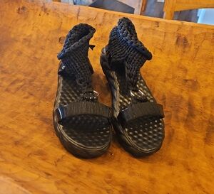 Black Braided Sandals...Very Cute!!! These Wear Very Nice And Sturdy.